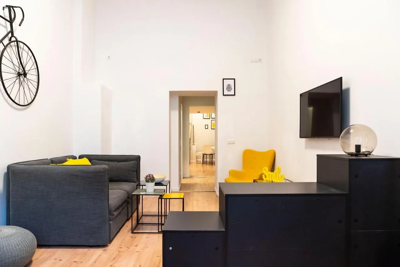 Ll Modern Dream With Ac&High Ceilings 3 Bedrooms Berlijn 0*,  Duitsland
